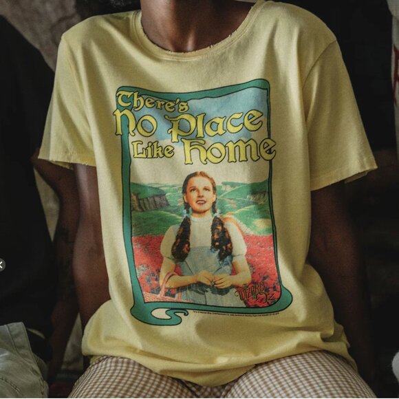 Junk Food Women's Wizard of Oz Dorothy Vintage Tee Size Large - Picture 1 of 11